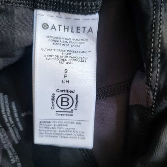 Ultimate Stash Pocket Camo Print Women's Bike Shorts. - Picture 5 of 9